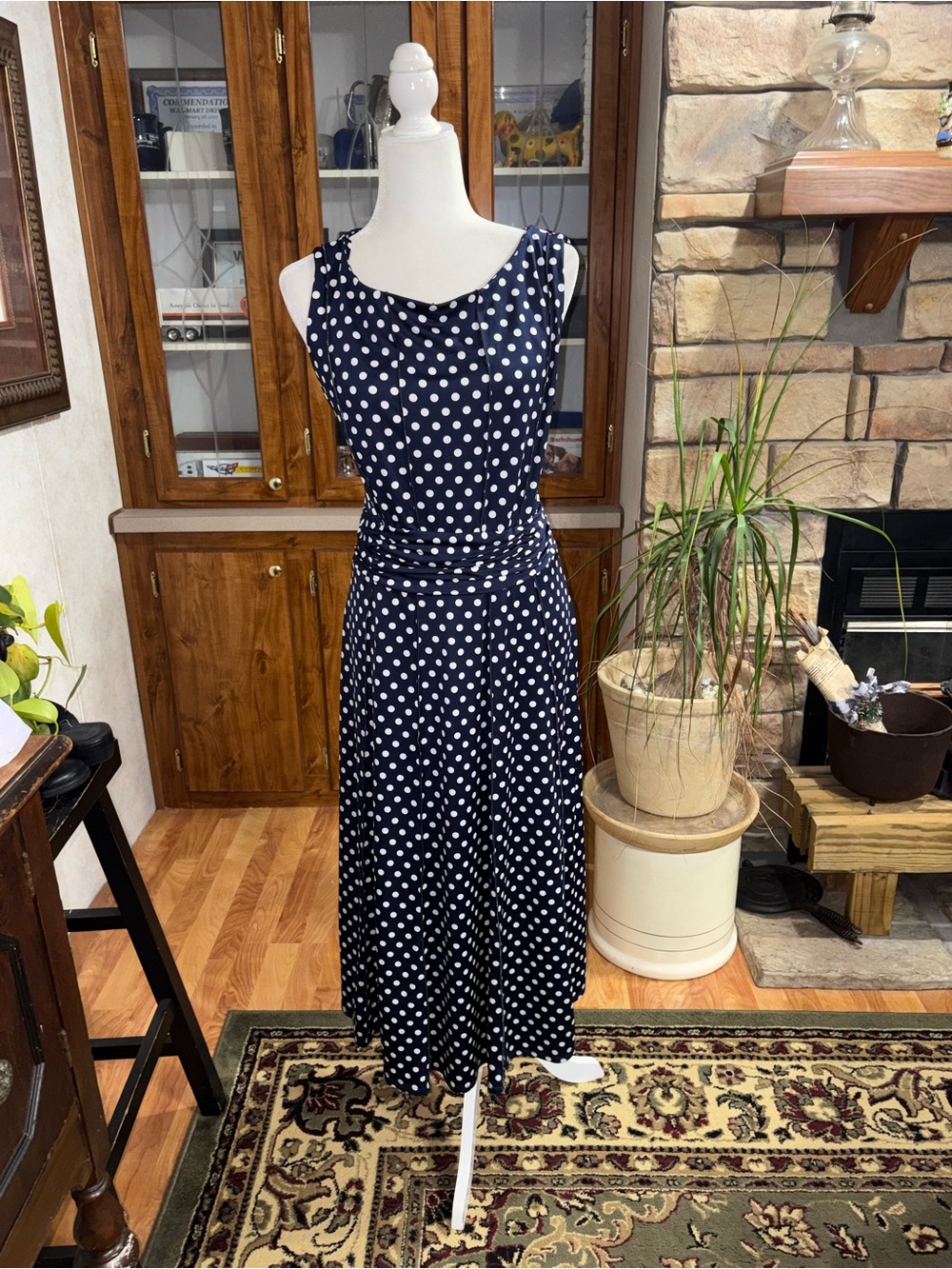 Perceptions New York size large navy blue sleeveless polka dot dress euc